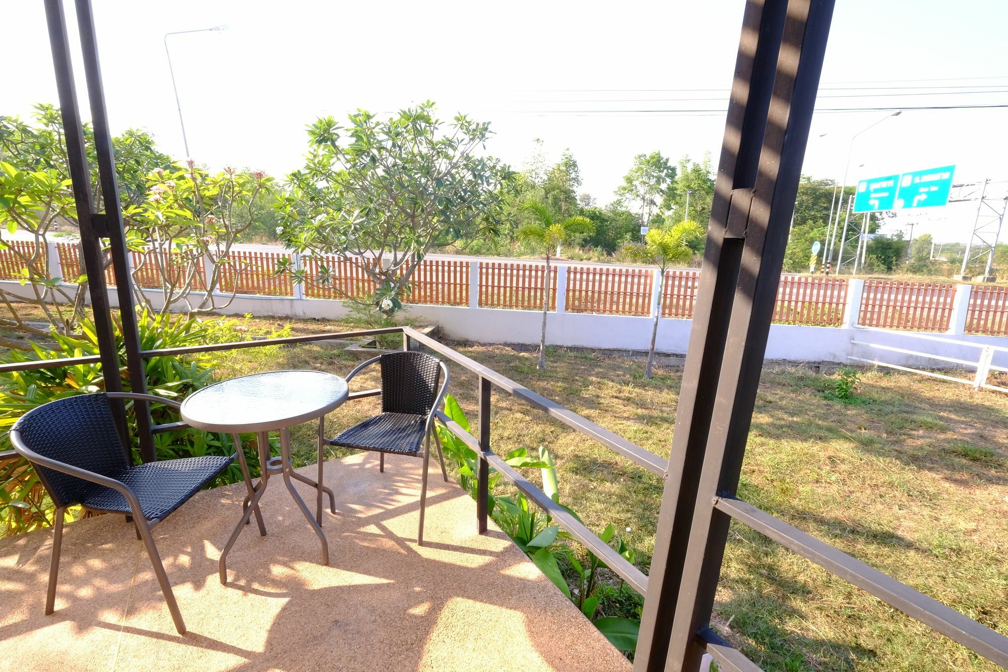 Prom Pong Resort Mukdahan Exteriör bild