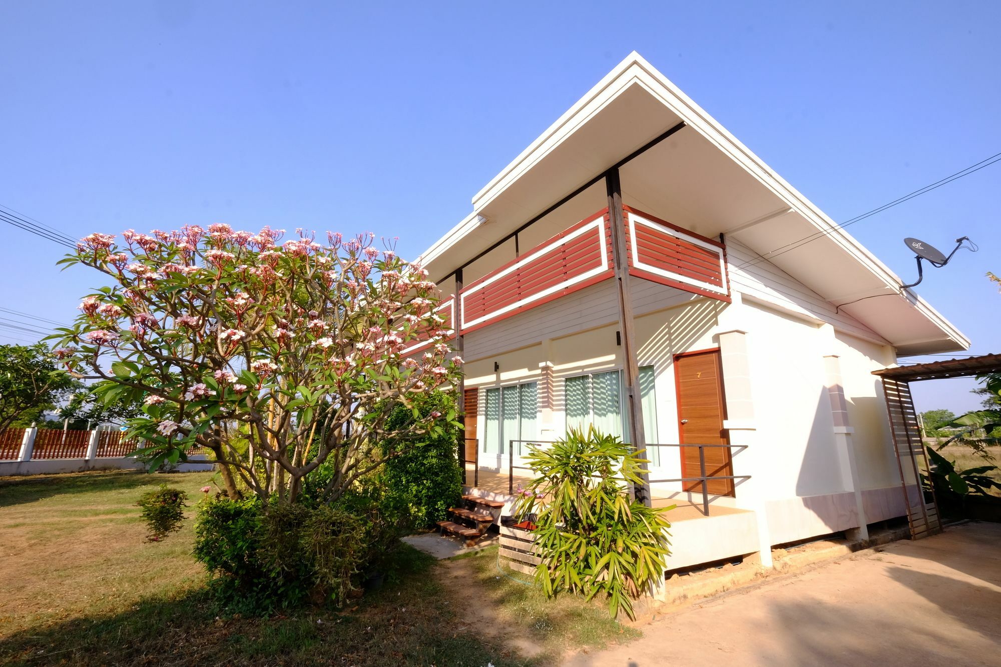 Prom Pong Resort Mukdahan Exteriör bild